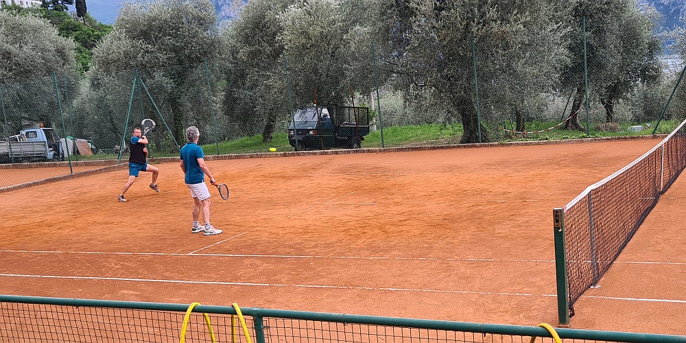 Tennistraining in wunderbarer Umgebung